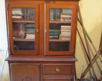 Kitchen glass and linen chest