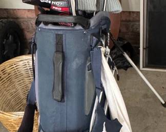 Puma Golf Bag and Mixed Iron Set