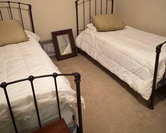 Vintage-Style Iron Twin Bed Frames