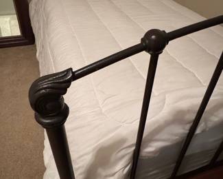 Vintage-Style Iron Twin Bed Frames