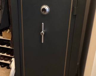 Drake Safe Co. Gun Safe