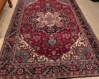 Traditional Persian-Style Wool Area Rug