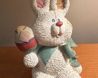 Hanna's Handiworks Fluffy Folk Bunny Figurine