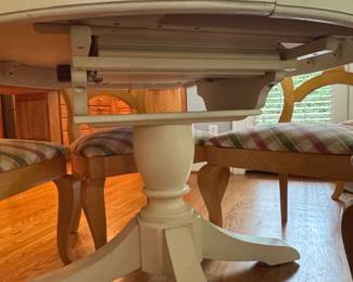 Round Dining Table and Chairs Set