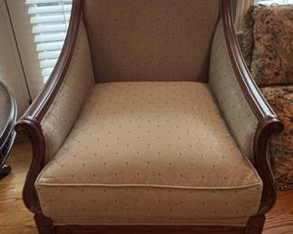 Traditional Mahogany Accent Chair