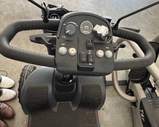 Pride Mobility Pursuit 2 SC7132 Outdoor Mobility Scooter