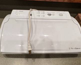 FoodSaver V2440 Vacuum Sealing System