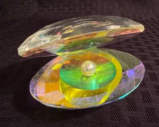 Oleg Cassini Crystal Oyster Shell Paperweight with Pearl