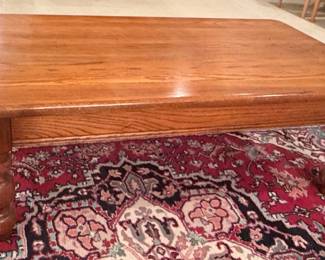 Traditional Oak Coffee Table with Turned Legs