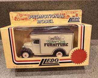 Lledo Promotional Model Stoney Creek Furniture Delivery Truck