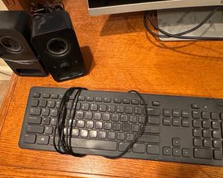 Dell Wired Keyboard and Compact Desktop Speaker Set