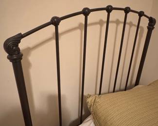 Vintage-Style Iron Twin Bed Frames