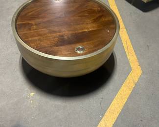 William Sonoma table