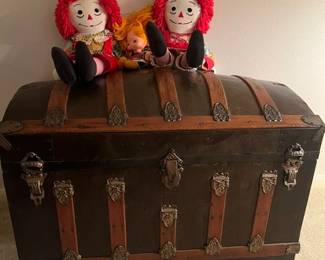 Steamer Chest - Primo Condition atop are 2 Raggedy Ann and Andy