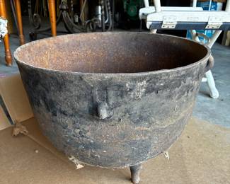 Cast iron cauldron