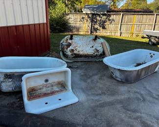 Porcelain clawfoot tubs and sink