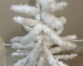 White Christmas tree