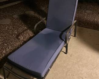 Lounge chair