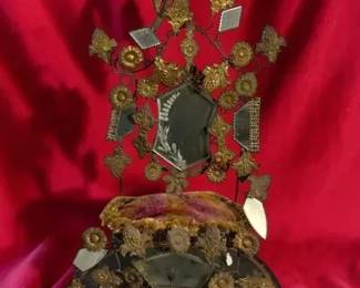 Victorian Wedding band display 