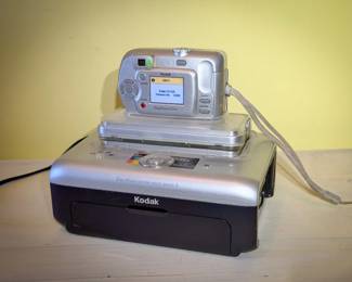 Kodak EasyShare CX7300 Camera & Printer