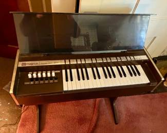 Magnus Electric Chord Organ (See Description)