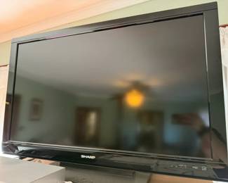40” Sharp Aquos TV