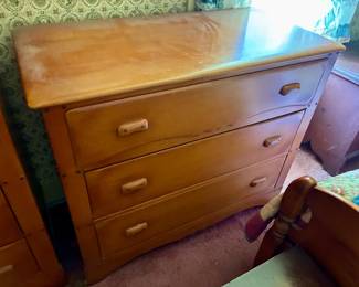 Vintage 3-Drawer Dresser