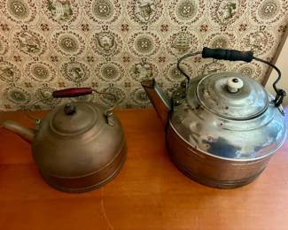 (2) Vintage Kettles