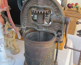 Cast Iron Enterprise 4qt. Fruit Press & Sausage Stuffer
