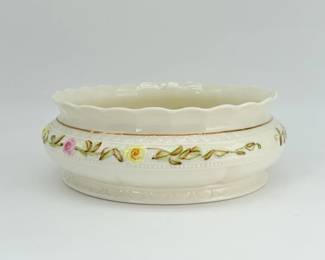 106 BelleekClassicRosePorcelainCenterpieceBowl
