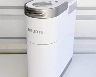 190 WhiteKeurigSingleServeCoffeeMaker