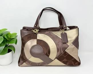 16 CoachPatchworkLeatherChainToteBag
