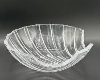 173 HeavyArtDecoFanShapedClearCrystalBowl