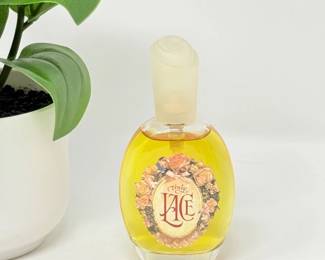28 TrulyLaceFloralCologneSpray