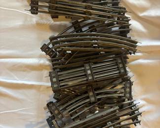 Lot 20: Antique Lionel Train Tracks