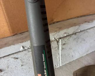 Lot 23: Craftsman Weed Wacker