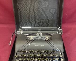 Vtg SmithCorona Silent Manual Typewriter