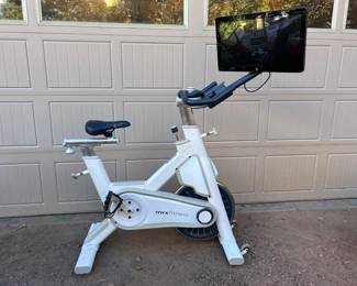 MYXFitness Stationary Bike