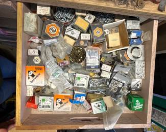 Hardware Screws, Nuts and Wall Anchors