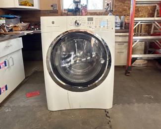 Electrolux EIFLS55IIW0 Front-Load Washing Machine
