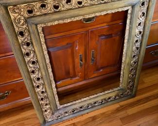 assorted picture frames