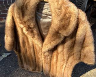 Fur/mink stole jacket