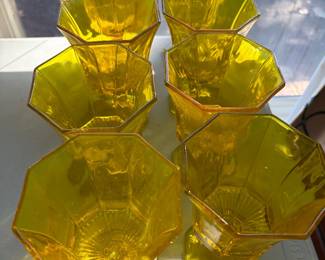 Yellow cadmium glass