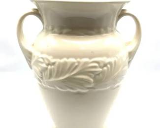 1940s Abingdon Pottery Acanthus Leaf DoubleHandle Urn Vase Approx 10 