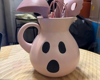 spooky kitchenware
