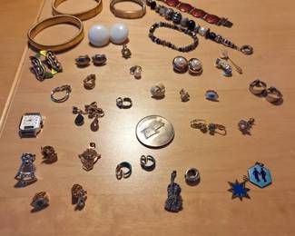 Vintage Costume Jewelry Collection  Rings, Bracelets, Earrings, Charms  Pins