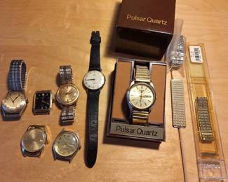 Mens Wristwatch Collection  Pulsar Quartz, Bulova  Assorted Watches with Bands