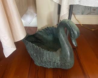 Cast metal swan planter