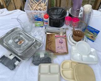CrabPicnic Lot Disposables Steam Pots Roasting Pans Mallets
