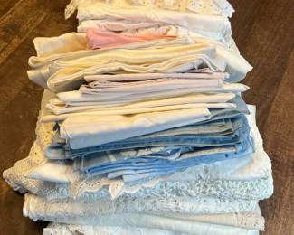 Vintage Table Linens Doilies Lot
